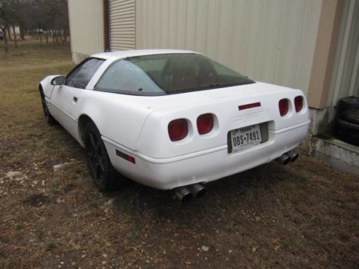 1993 Corvette parting out. Call for parts - Image 4
